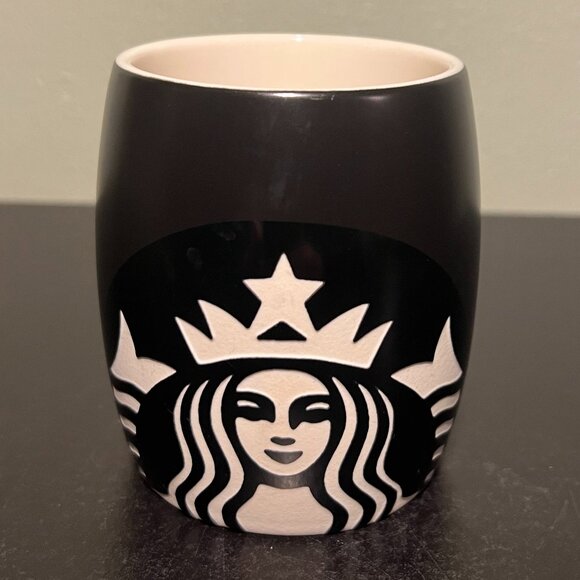 Starbucks Coffee Incised Etched Mermaid Siren Logo  Black Matte Mug 2011 - Picture 1 of 10